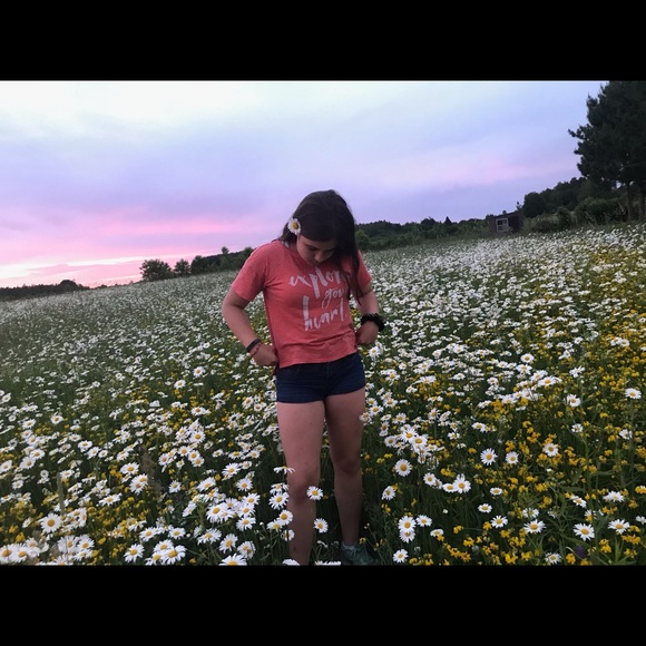 Meet your Posher, Leynah - Picture 2 of 2